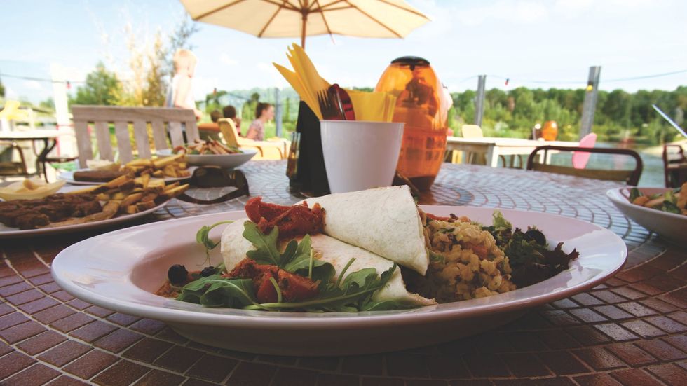 8 Restaurant Chains Vegetarians Will Feel #Blessed For