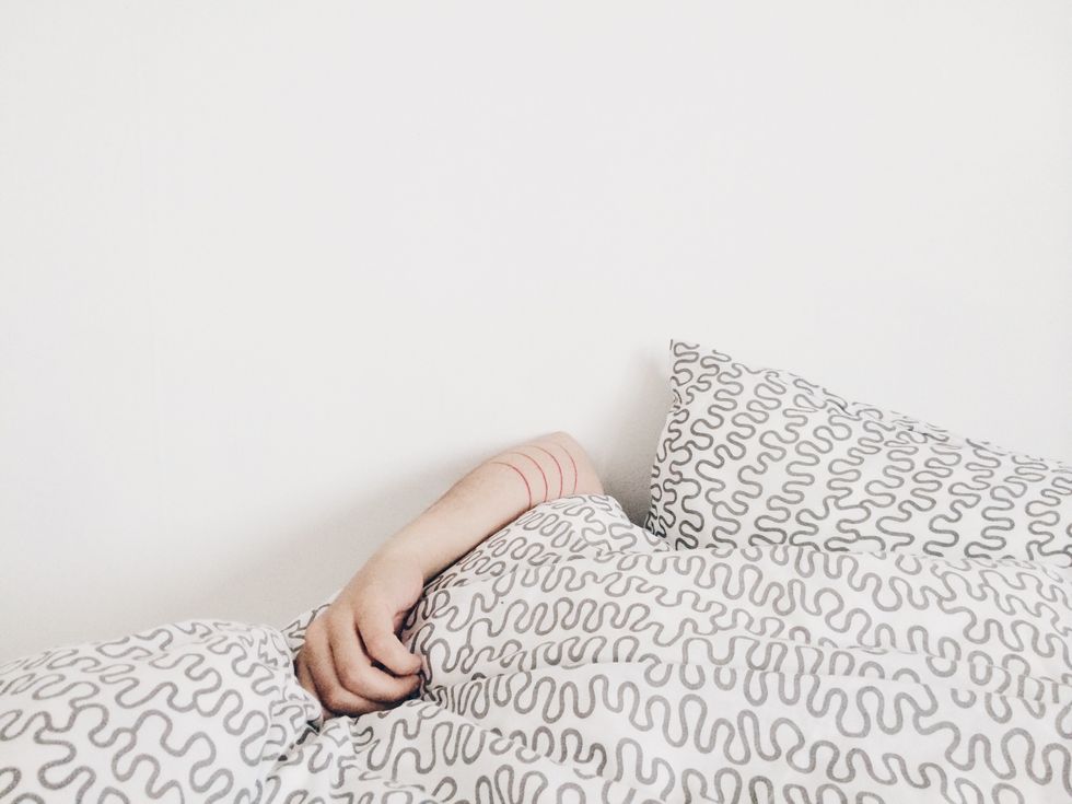 14 Struggles Sleepy Girls Know All Too Well