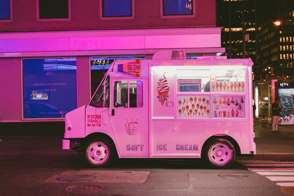 12 Things You Will Relate To If You Work At An Ice Cream Shop During The Summer