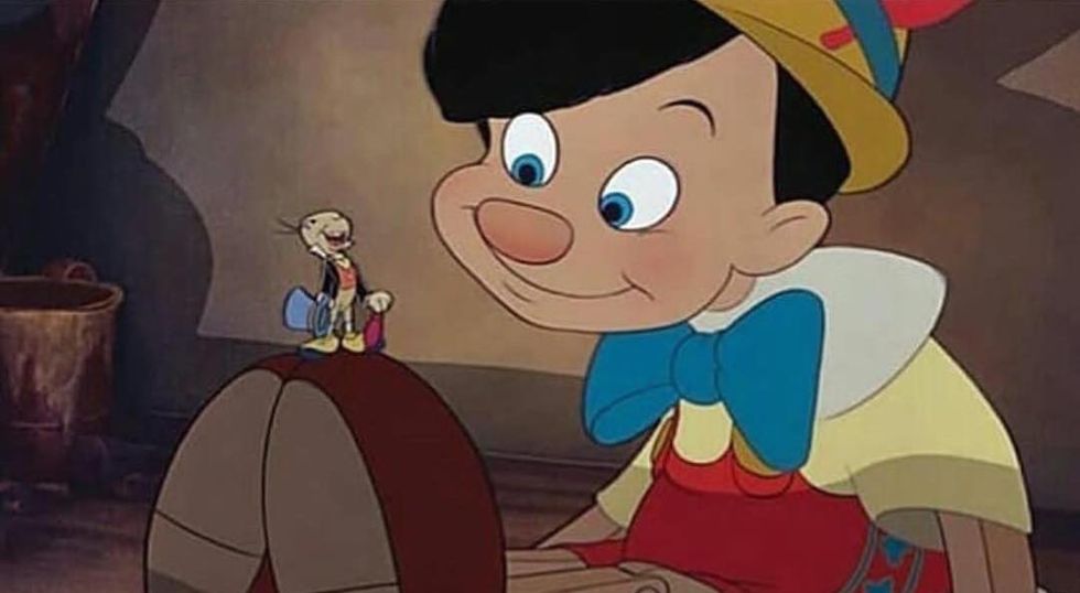 Come On, No One Ever Fully Reads The T & C's And 4 Other True Things We Lie About Online