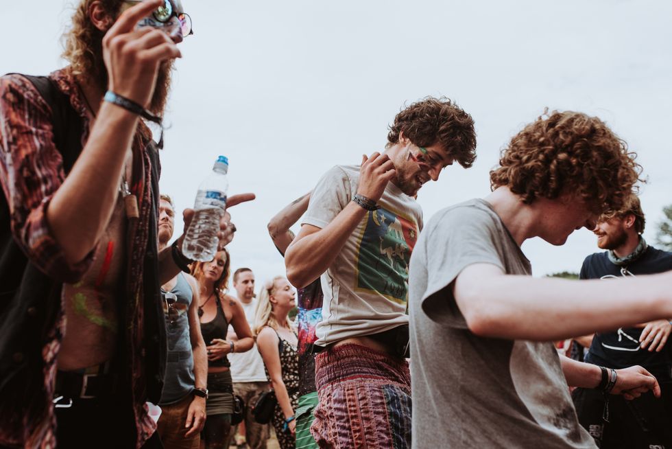 25 Songs For Your 'I Wish I Was At A Music Festival' Summer Playlist
