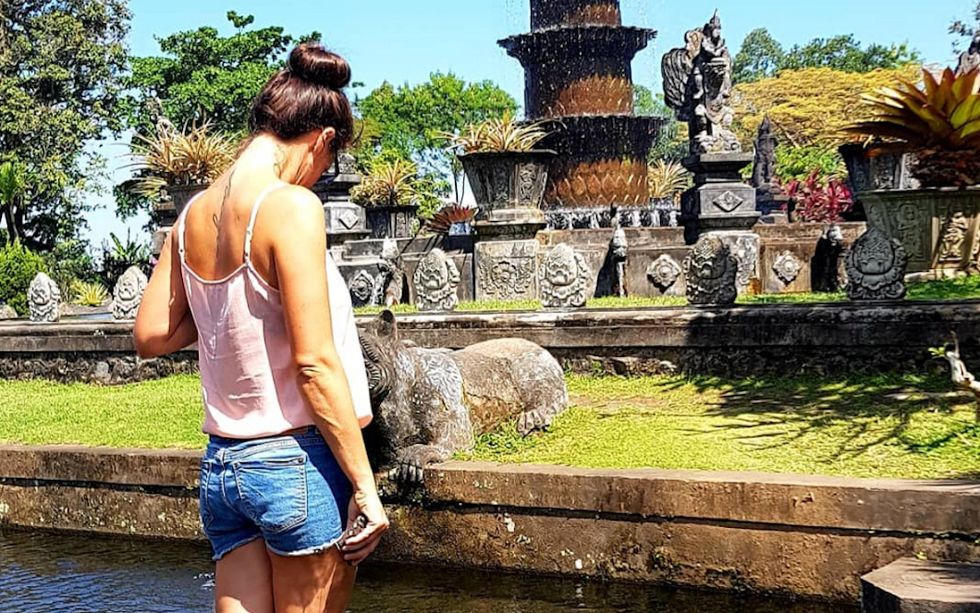 I'm The Girl In Her 20s Who Is Not Ready For A Love Life, And No, I Don't Have An ETA