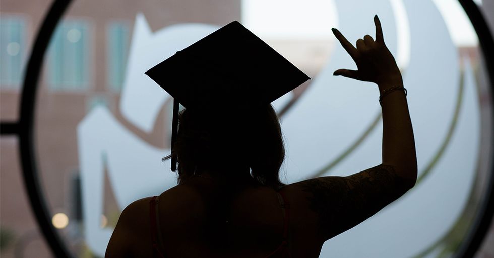 6 American Sign Language Facts That You Definitely Did Not Know But Need To