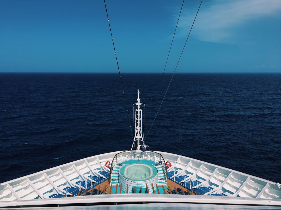 6 Essential Items To Pack For Your Summer Travels