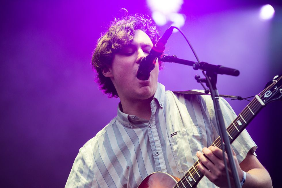 6 Oldies From The Front Bottoms That Will Get You In The Mood For Their New EP