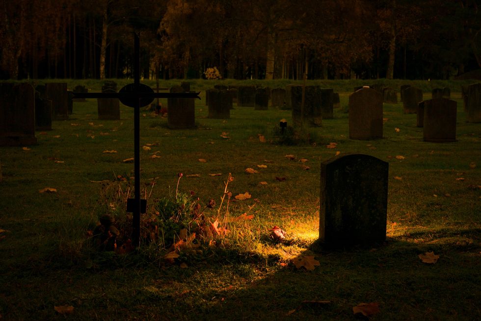 10 Thoughts That Cross Your Mind While Attending A Funeral