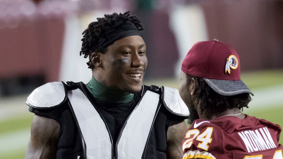 The Seahawks Signed Brandon Marshall And I Love Their Choice