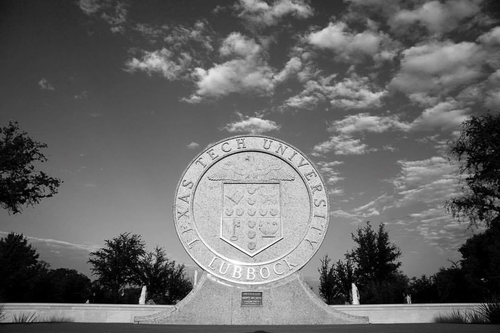 5 Reasons You Should Go Away To College