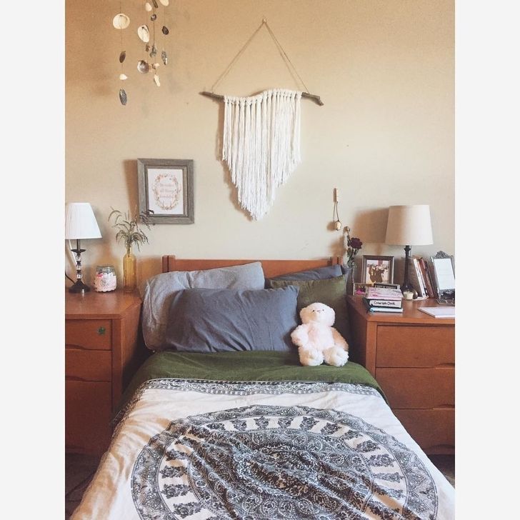 5 Ways Your Freshman Year Dorm Can Feel A Little More Like Home