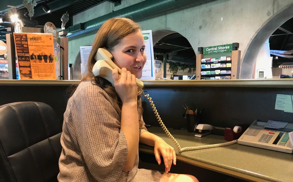15 Thoughts You've Definitely Had If You Work A Part-Time Customer Service Job