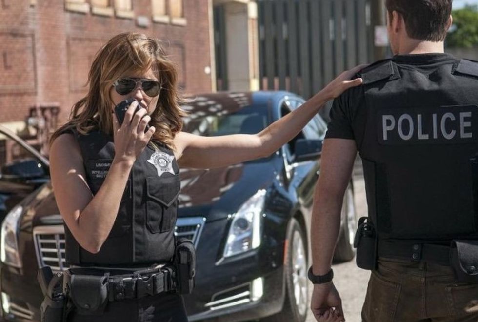 10 Badass TV Detectives Who Encourage All Little Girls To Solve Their Own Problems