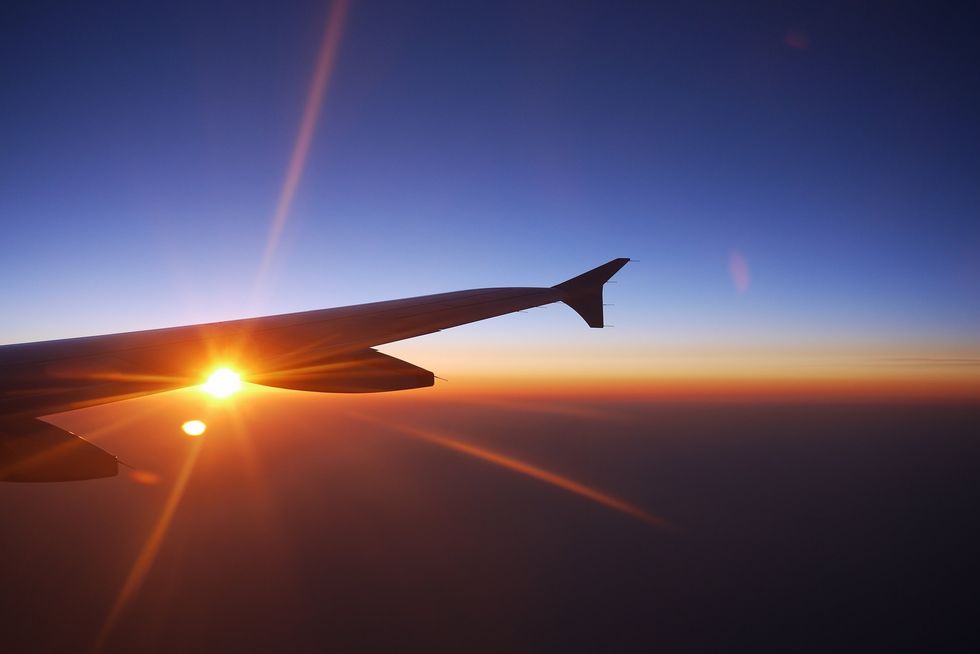 5 Tips for long plane journeys