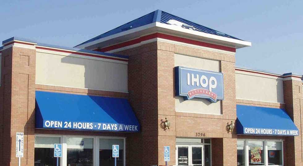 14 Facebook Users Roast IHOB—The International House Of BURGERS