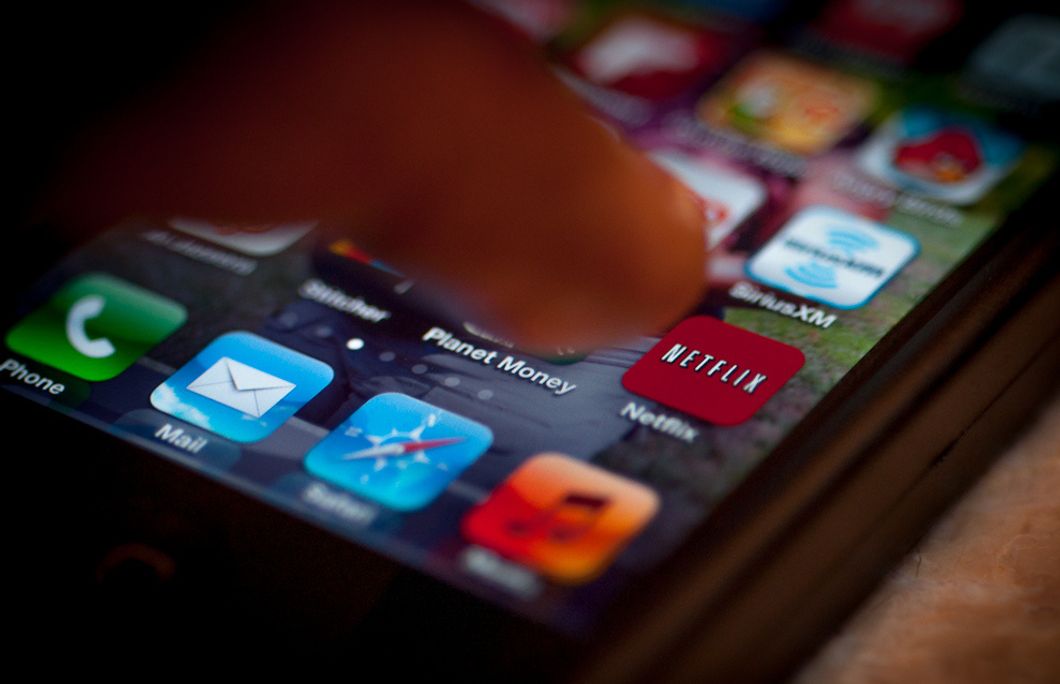 Netflix's '13 Reasons Why' Addresses Tough Topics Without Glamorizing Them