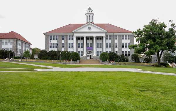 Where The Dunder Mifflin Employees would Eat, If They Were On JMU's Campus