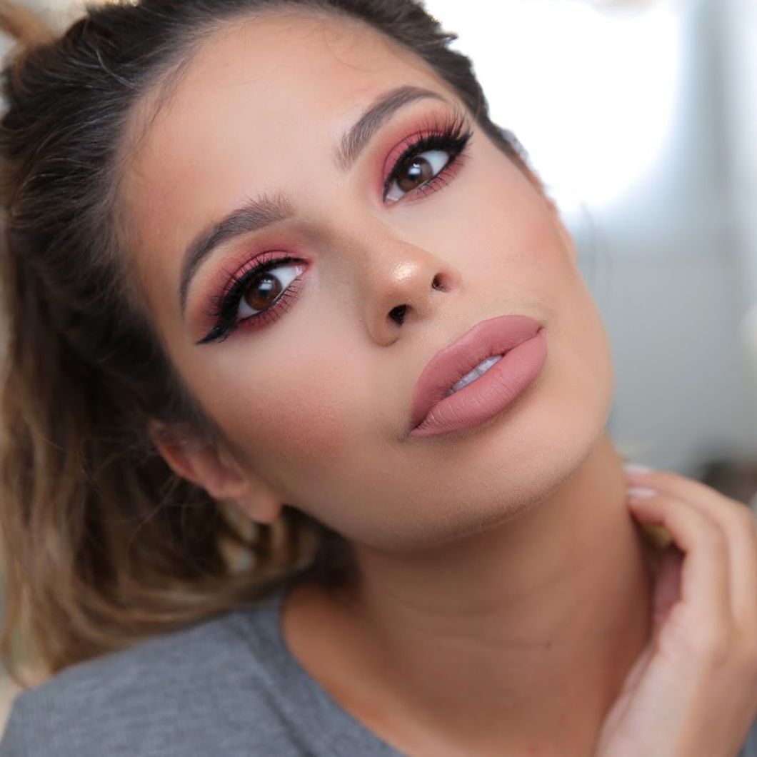 9 Of the best youtube beauty guru's that you will fall in love with