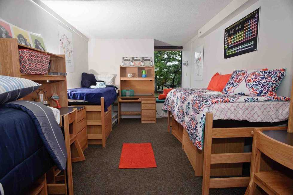 5 Forgotten Items That Are Essential For Your College Packing List ...