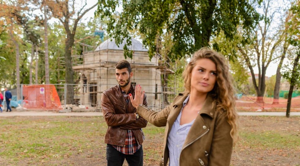 If You Flirt With Someone Who's Taken, You're A Piece Of Trash Who Doesn't Respect Girl Code