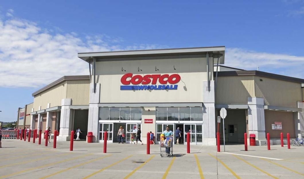 6 Reasons Costco Is Actually "The Holy Land"