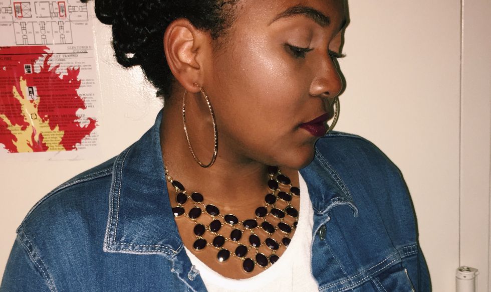 28 Signs You're Actually An Ambivert