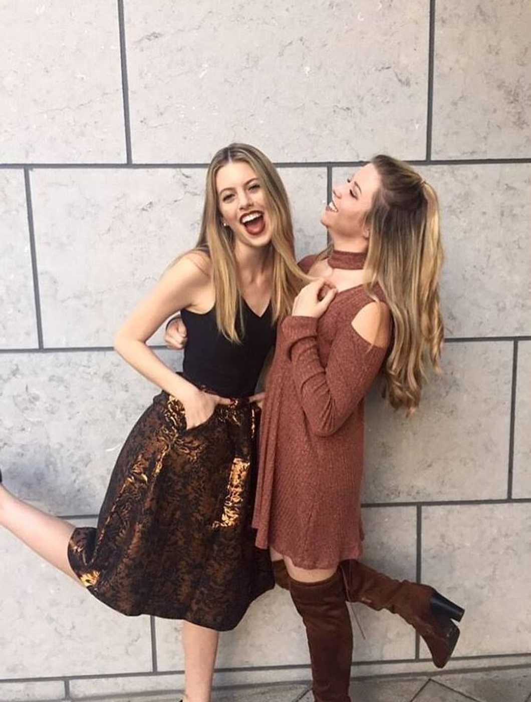 12 Struggles Every Girl With A Sister Has To Endure, Time And Time Again