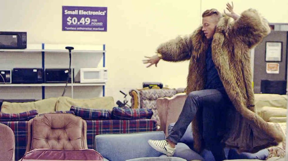 5 Reasons Everyone Needs To Start Loving Thrift Shops As Much As I do