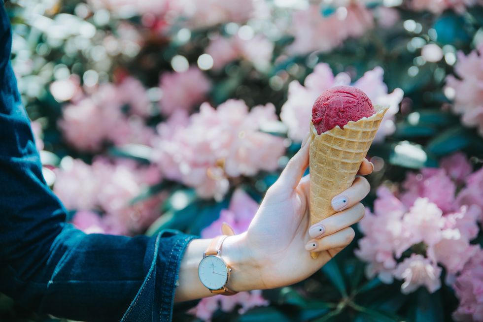 The 4 Best Dairy-Free Ice Cream Brands To Treat Yo' Self To This Hot Summer