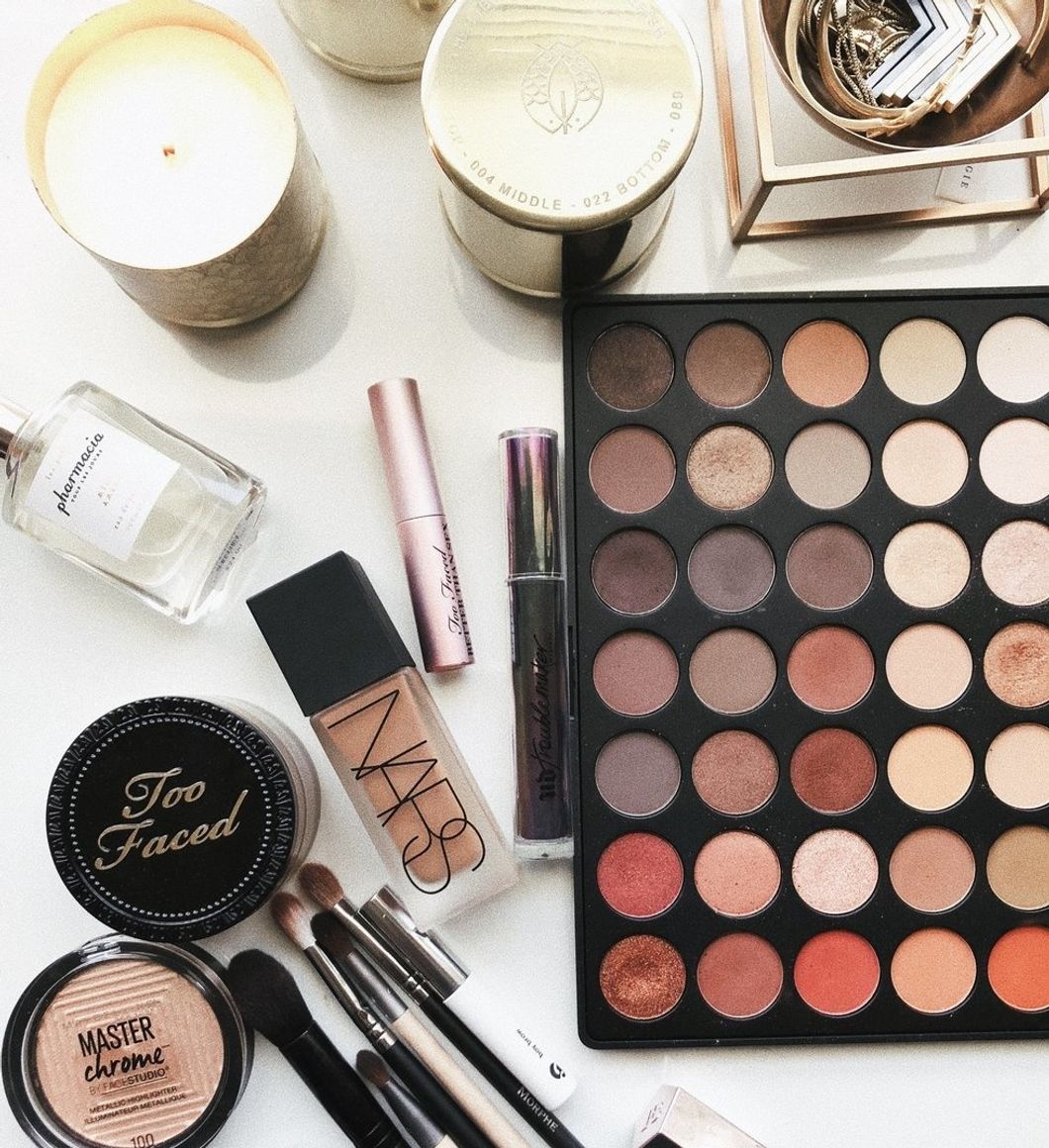 The 5 Thoughts every Girl has while shopping in sephora