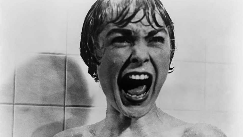 30 Thoughts Everyone With A Love-Hate Relationship With Showers Has Before, During And After Getting All Washed Up