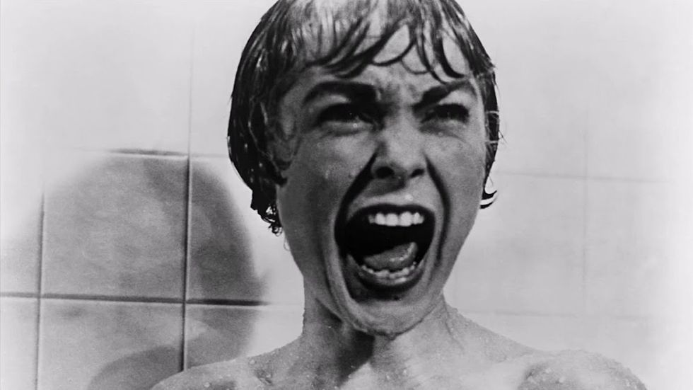 30 Thoughts Everyone With A Love-Hate Relationship With Showers Has Before, During And After Getting All Washed Up