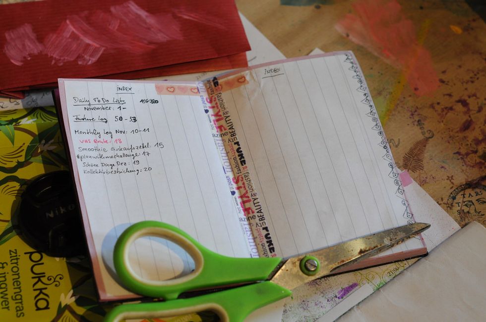 6 Reasons Why Keeping A Journal Is Good For The Soul