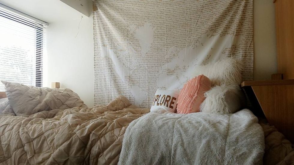 22 Dorm Items I COULD Have Survived Freshman Year Without, But Am So Glad I Didn't Have To