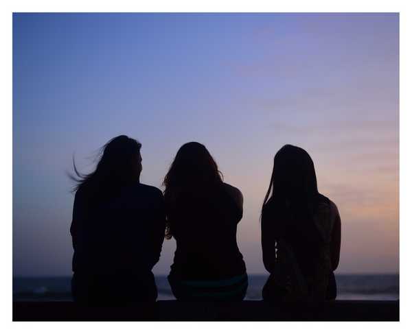 6 small ways To help a friend struggling with their mental health