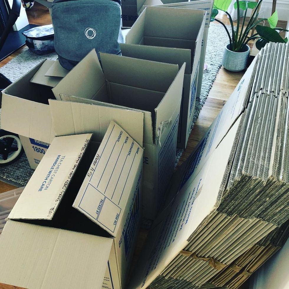 10 Thoughts You Have While Moving Into Your First Apartment