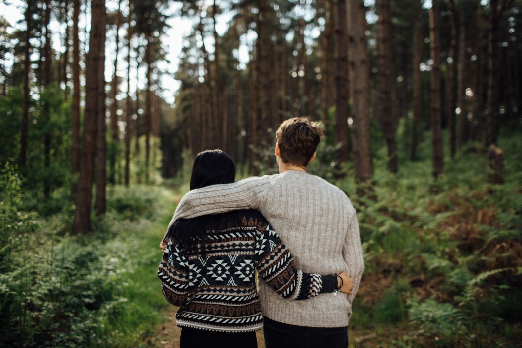 5 Reasons you and your Significant Other Should Be outdoors