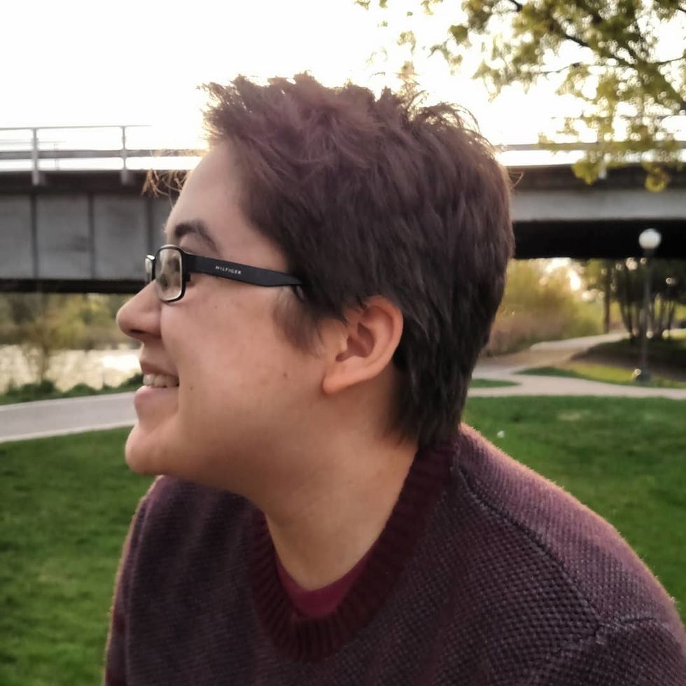 The 5 Stages Of Grief: Missing Your College Bestie