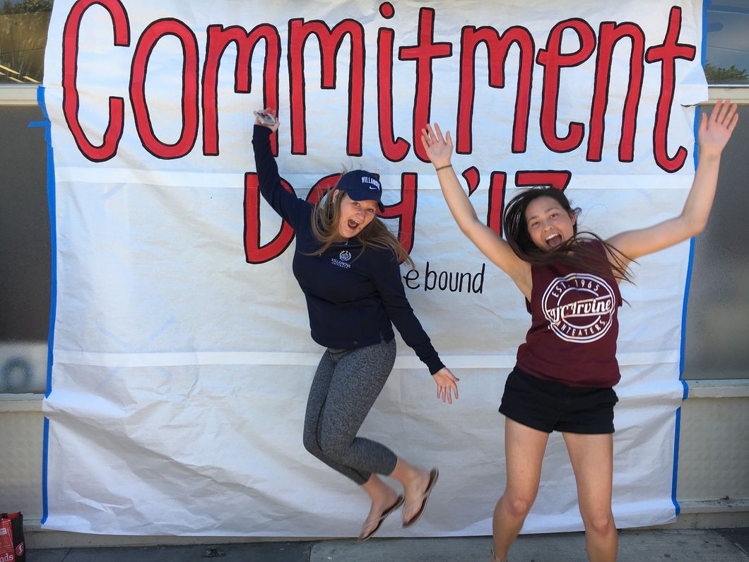 Applying to College? Follow these tips to get you through the process