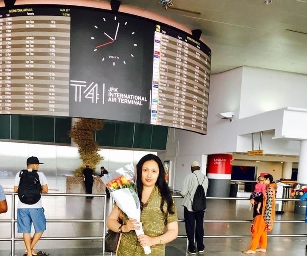 Collect Souvenirs, Take Pictures, And Record Videos To Preserve Long-Term Memories