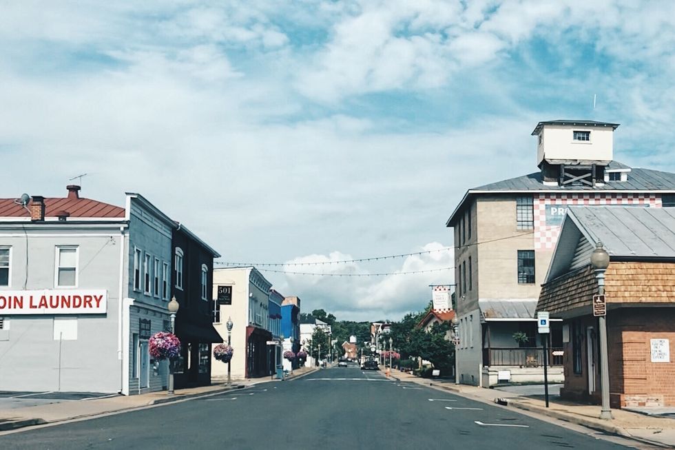 Dear Hometown, It's Been Fun These 18 Years, But I'm Breaking Up With You