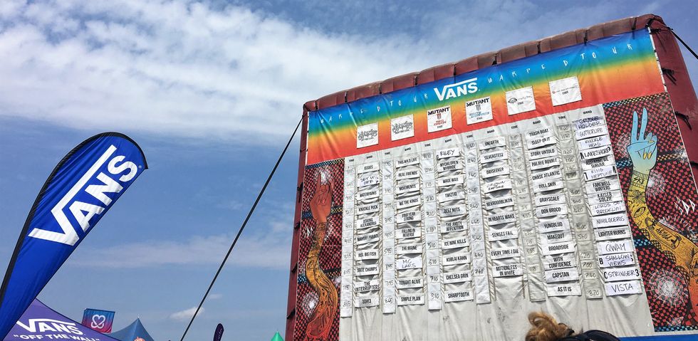 14 Unexpected Things Former Emo Kids Are Going To Miss About Warped Tour