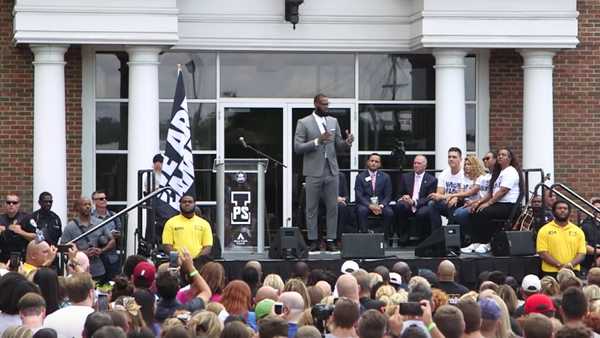 You Should Support LeBron James' 'Promise' School, Even If You Know Nothing About Sports