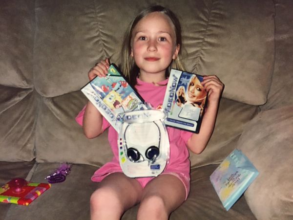 22 Childhood Memories Millennials Can't Wait To Relive Through Their Children