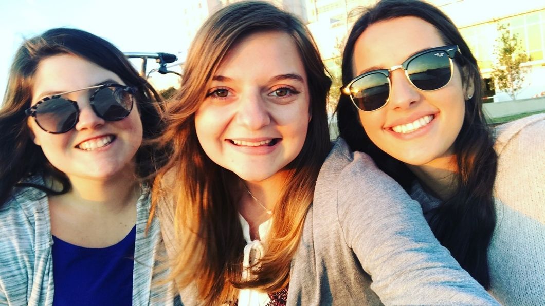 Summer Might Be Ending, But Reunions With College Friends Are Just Beginning