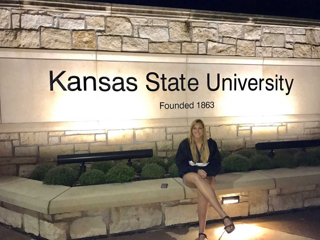 I Have The 'Senior Year Of College' Blues Because I Don't Know How To Become An Adult