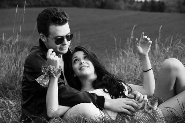 11 Old-Fashion Date Ideas From A 19-Year-Old Girl With An 85-Year-Old Personality