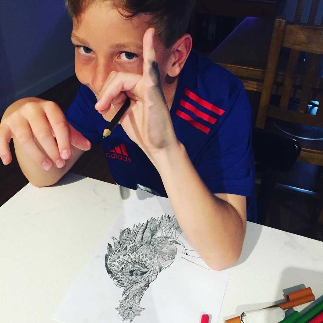 Left-Handers Are Basically Unicorns, Which Is Why We Deserve Our Own International Holiday