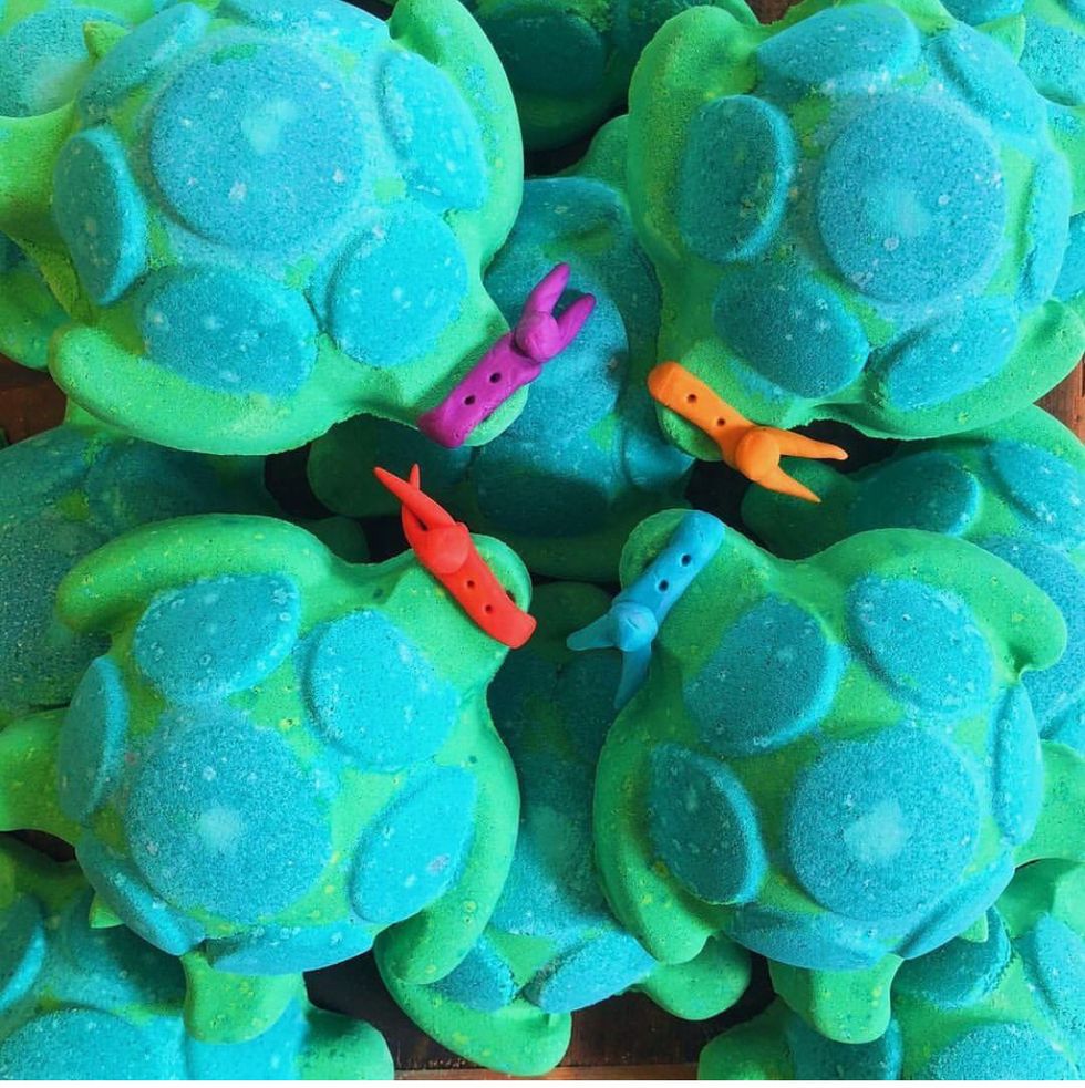 9 Lush Bath Bombs To Warm You Up This Fall