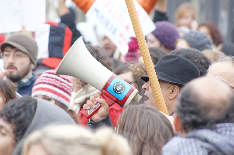 Dear Employers, You Should Not Change Your Employees' Schedules The Week-Of