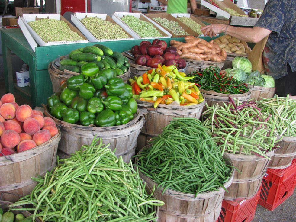 3 Reasons Why We Need To Eat Locally