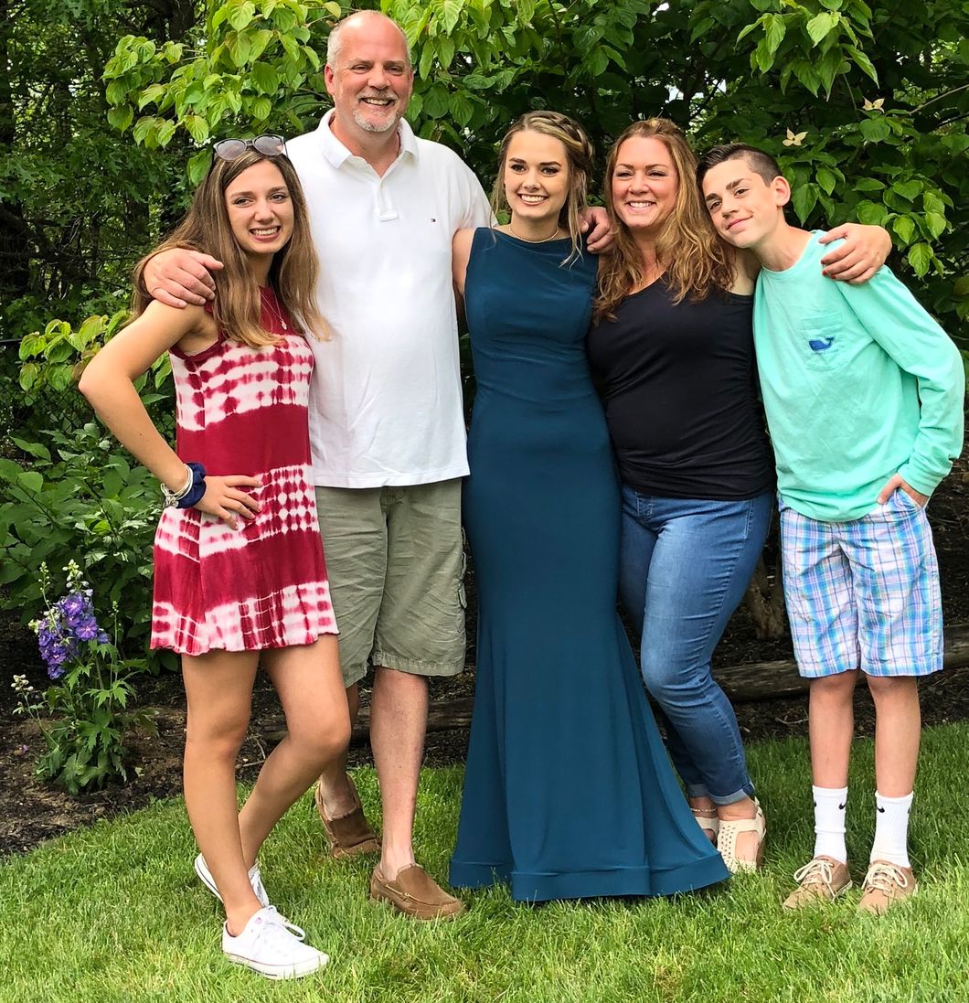 9 Things Everyone With Younger Siblings Learns to Accept ... Eventually